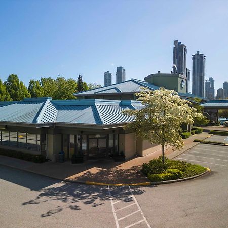 Accent Inns Burnaby Exterior photo