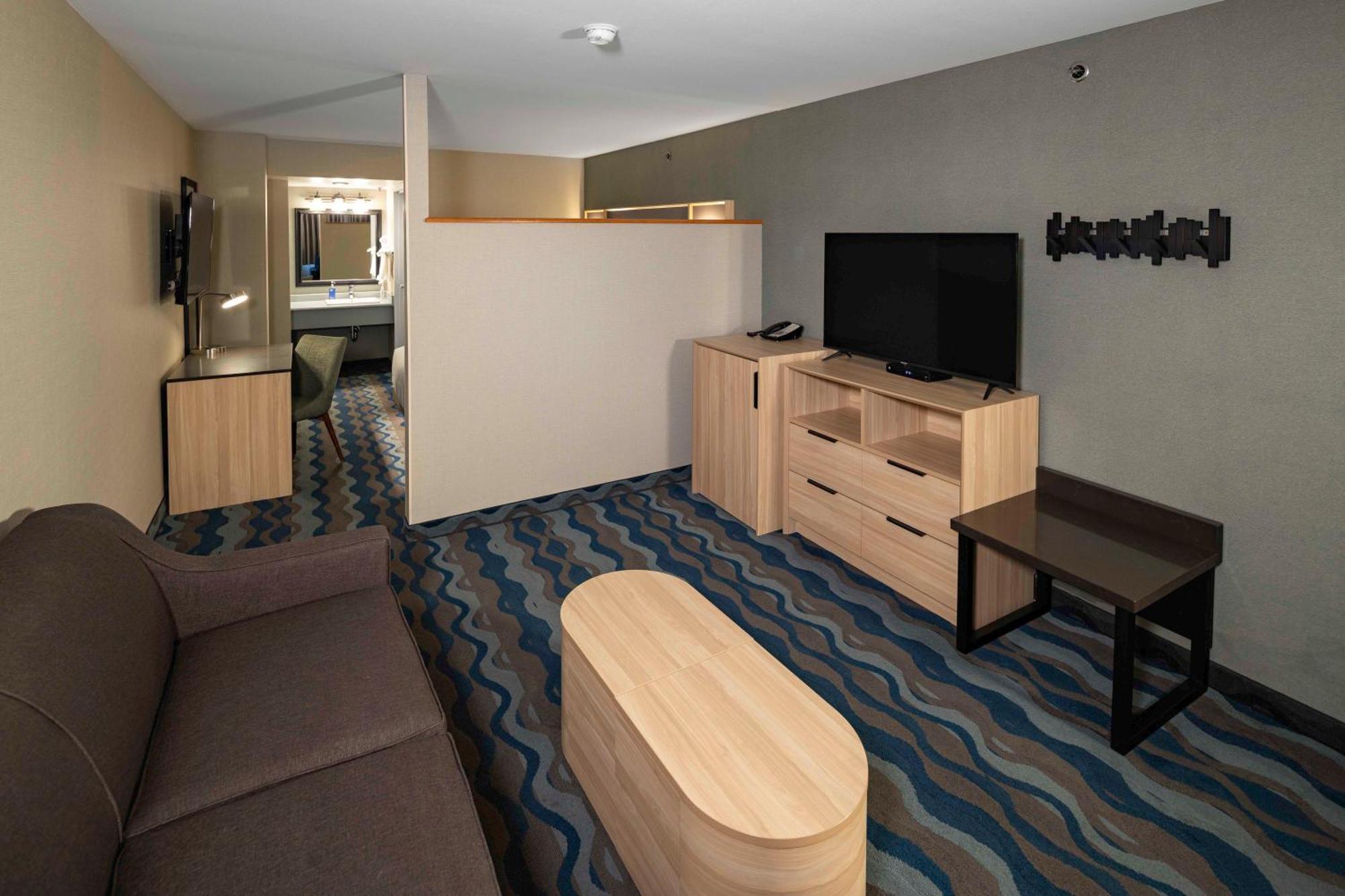 Accent Inns Burnaby Exterior photo