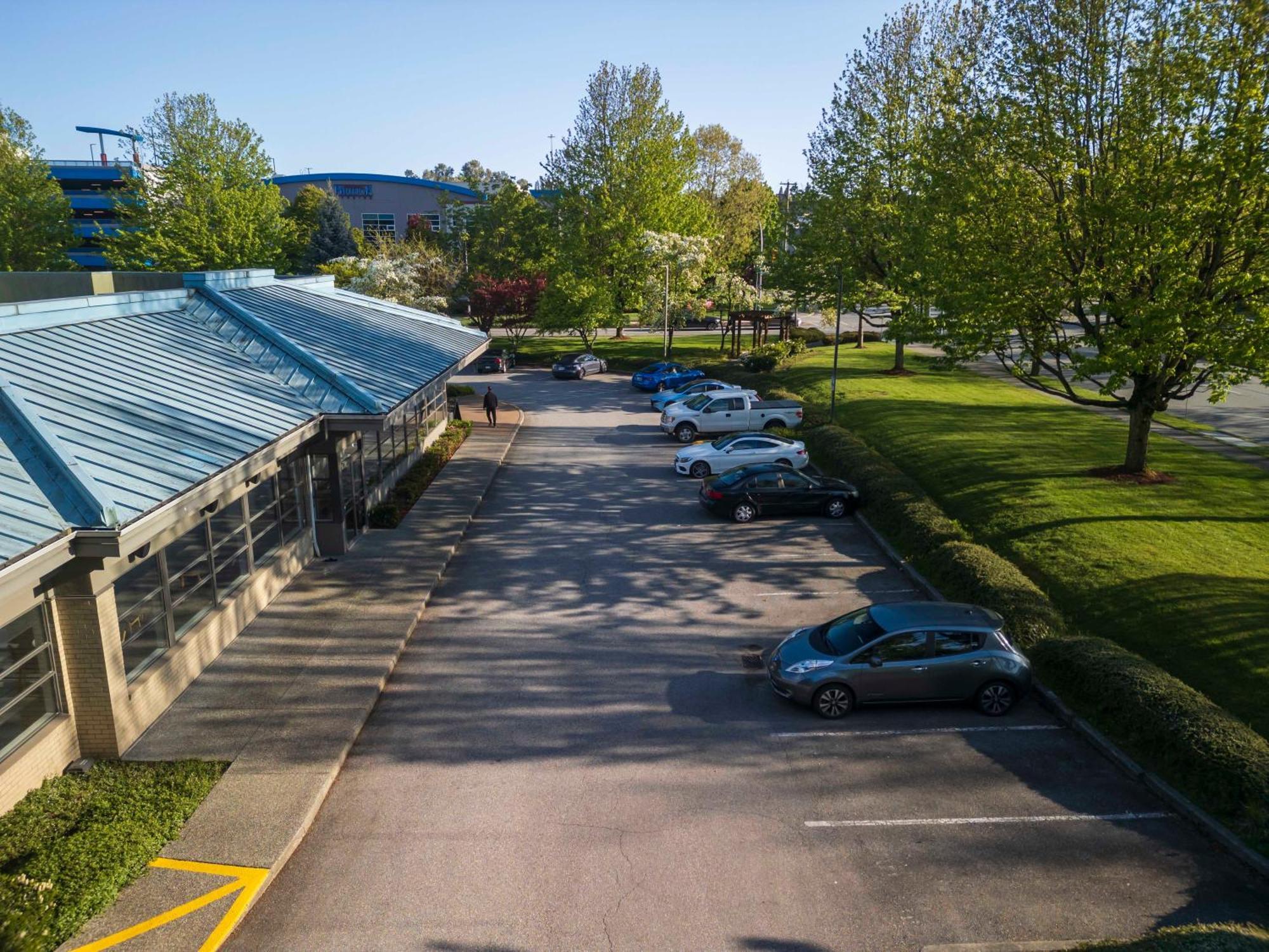 Accent Inns Burnaby Exterior photo